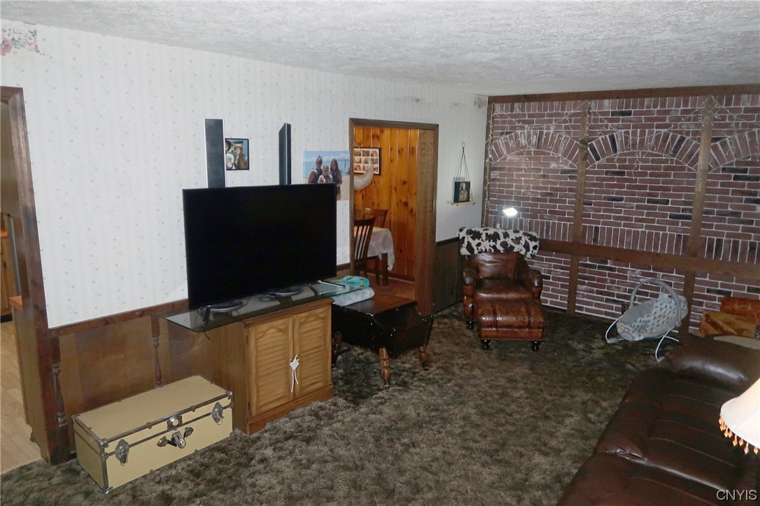 311 Louisa Street Rome, NY 13440 - Photo 5 of 36