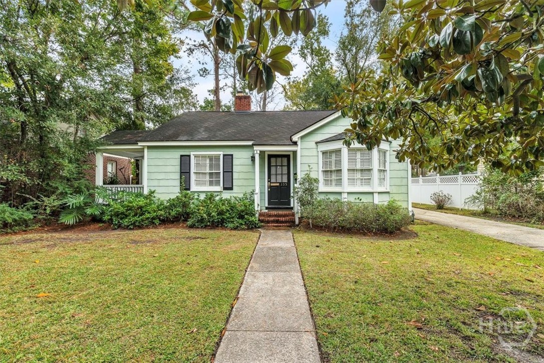135 Columbus Drive Savannah, GA 31405 - Photo 1 of 36