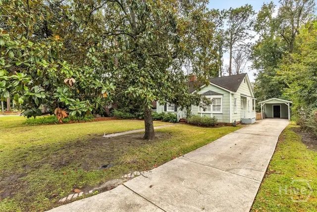 $2,800 | 135 Columbus Drive, Savannah, GA 31405