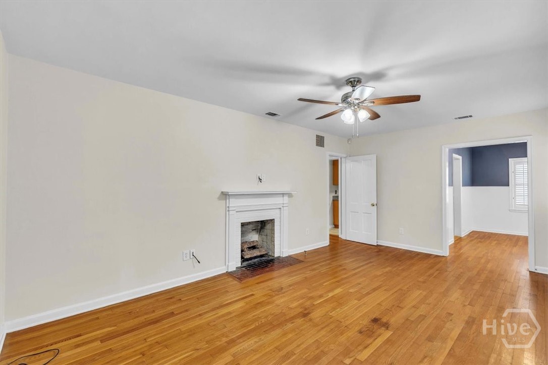 135 Columbus Drive Savannah, GA 31405 - Photo 6 of 36