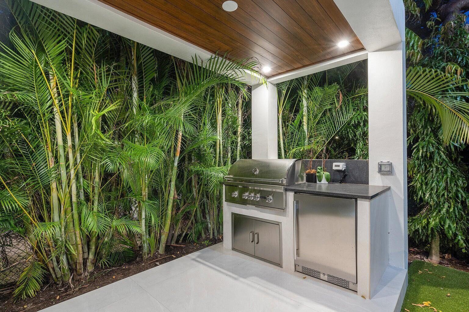 775 Park Drive West Boca Raton, FL 33432 - Photo 11 of 31