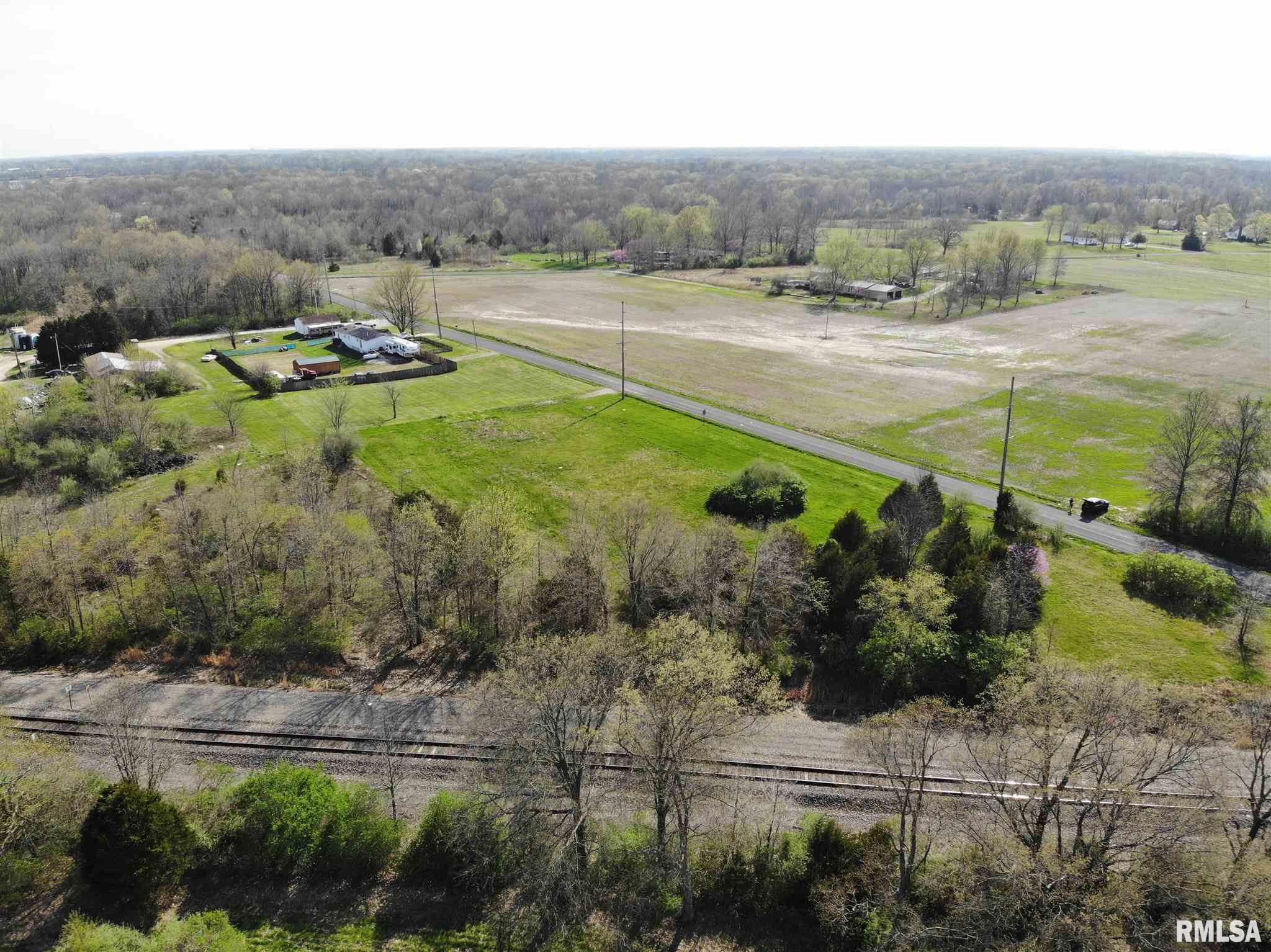 9660 Jolliff Bridge Road Centralia, IL 62801 - Photo 3 of 11