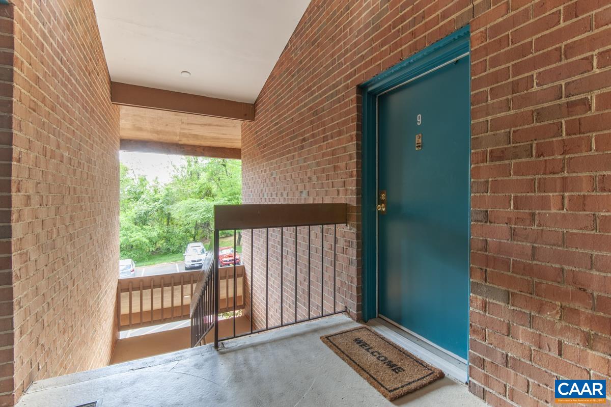 117 Turtle Creek Road, Unit 9 Charlottesville, VA 22901 - Photo 25 of 33