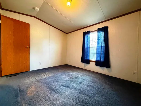 $110,000 | 6 Hilltop Manor Mobile Home Park, Littleton, NH 03561