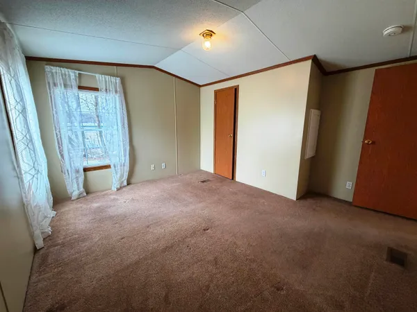 $110,000 | 6 Hilltop Manor Mobile Home Park, Littleton, NH 03561