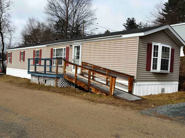 $110,000 | 6 Hilltop Manor Mobile Home Park, Littleton, NH 03561