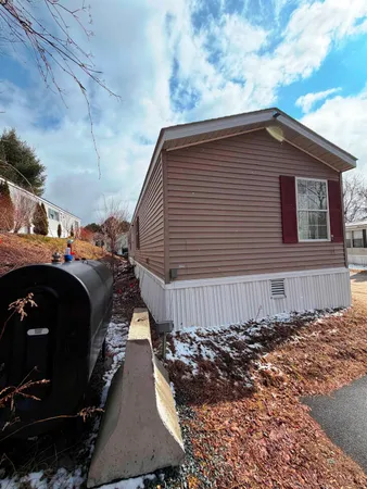 $110,000 | 6 Hilltop Manor Mobile Home Park, Littleton, NH 03561
