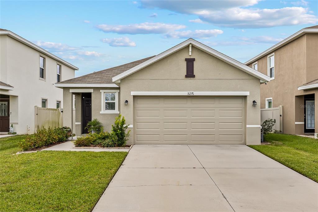 31276 Penny Surf Loop Wesley Chapel, FL 33545 - Photo 1 of 46