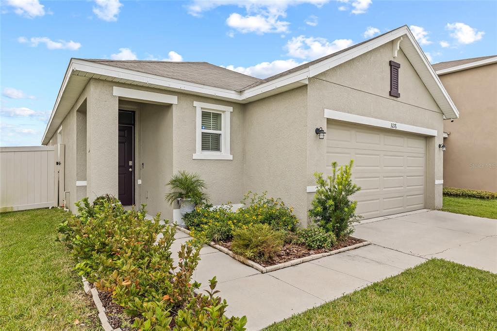 31276 Penny Surf Loop Wesley Chapel, FL 33545 - Photo 3 of 46