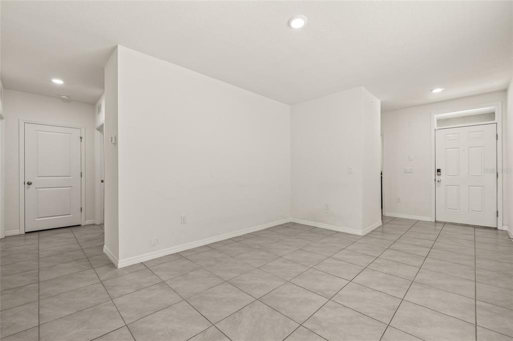 31276 Penny Surf Loop Wesley Chapel, FL 33545 - Photo 7 of 46