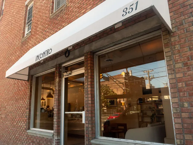 $2,584 | 213 Academy Street, Unit 1B, Jersey City, NJ 07306