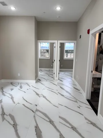 $2,584 | 213 Academy Street, Unit 1B, Jersey City, NJ 07306