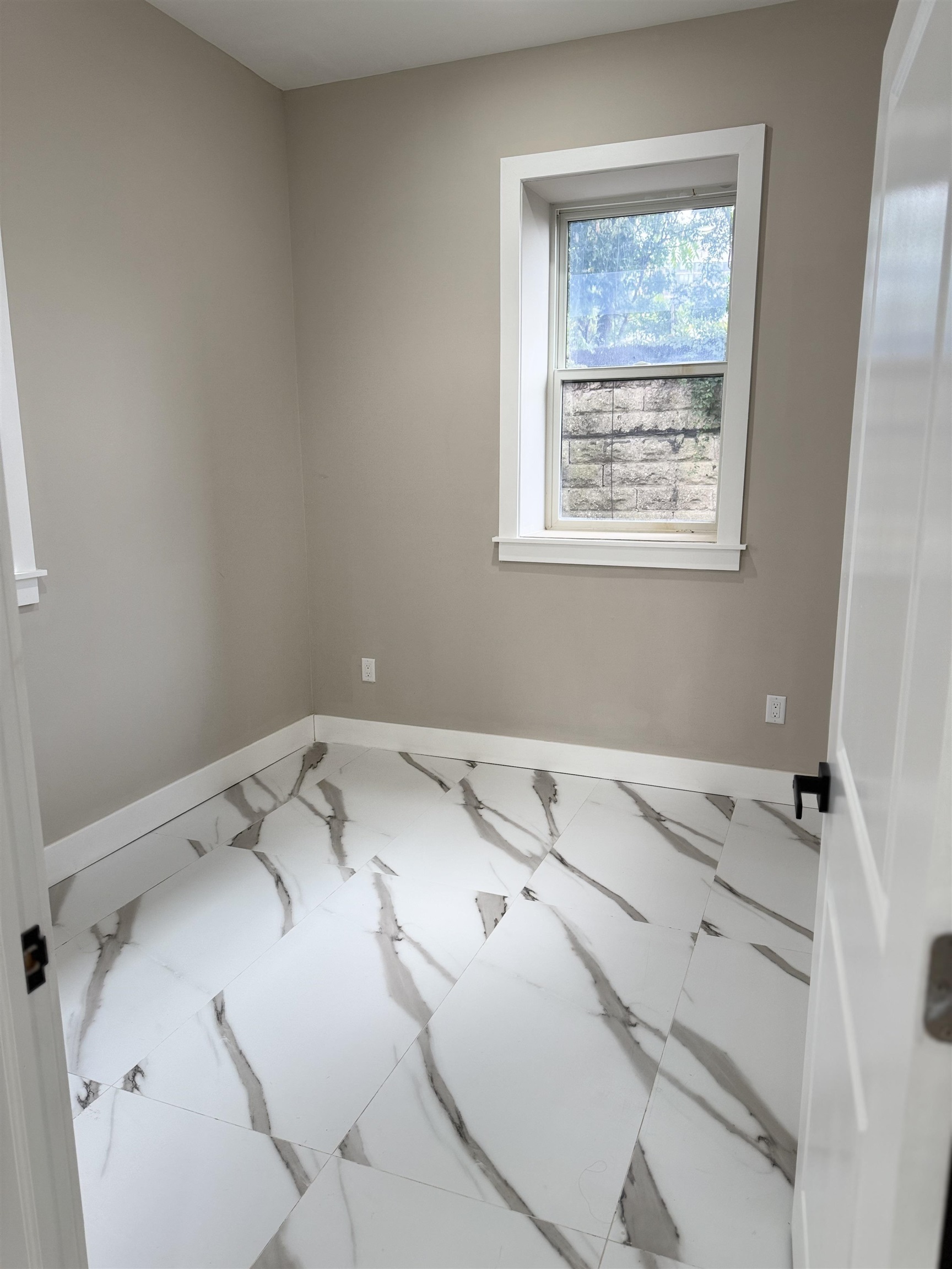 213 Academy Street, Unit 1B Jersey City, NJ 07306 - Photo 9 of 14