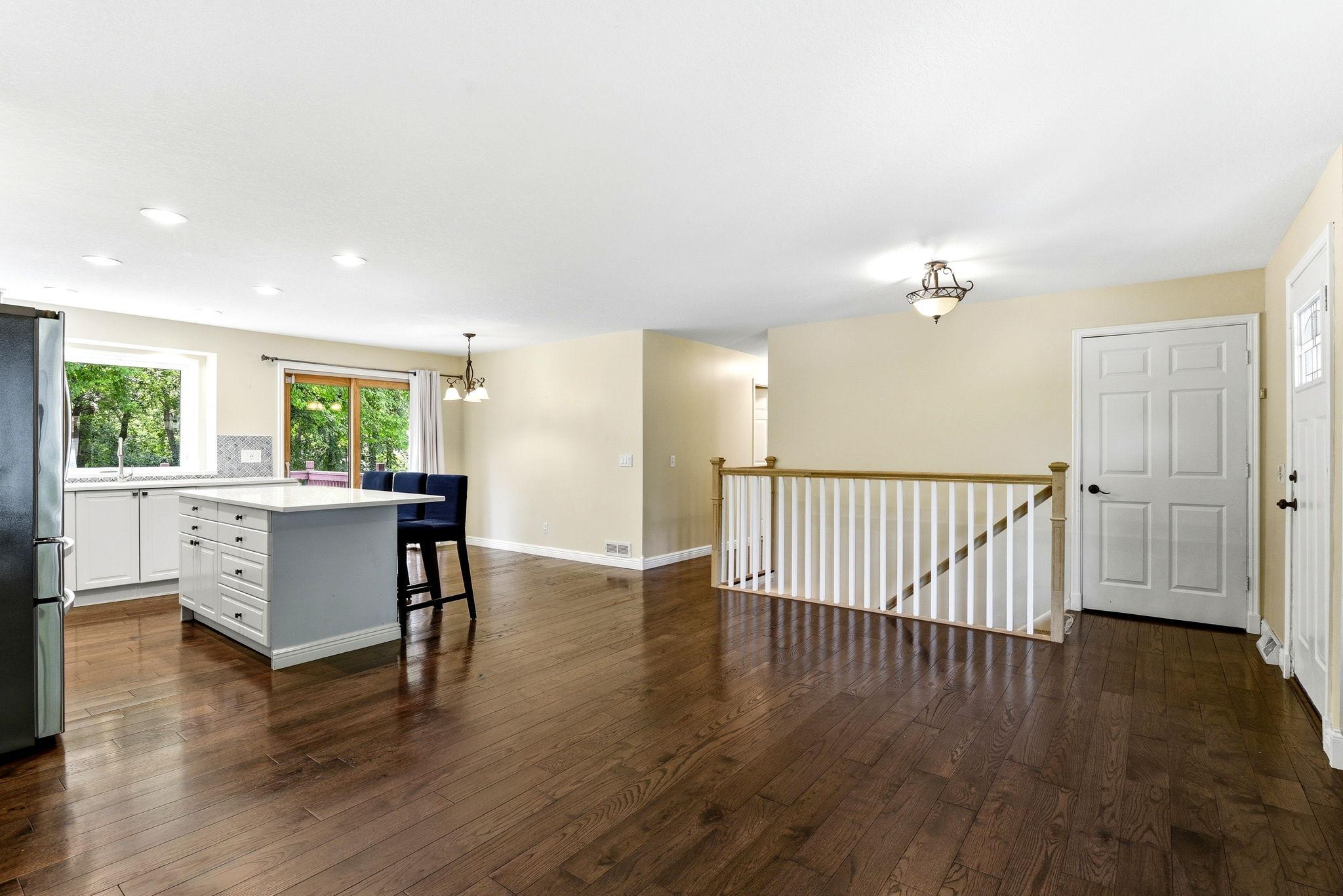 7064 Springhill Circle Eden Prairie, MN 55346 - Photo 6 of 46