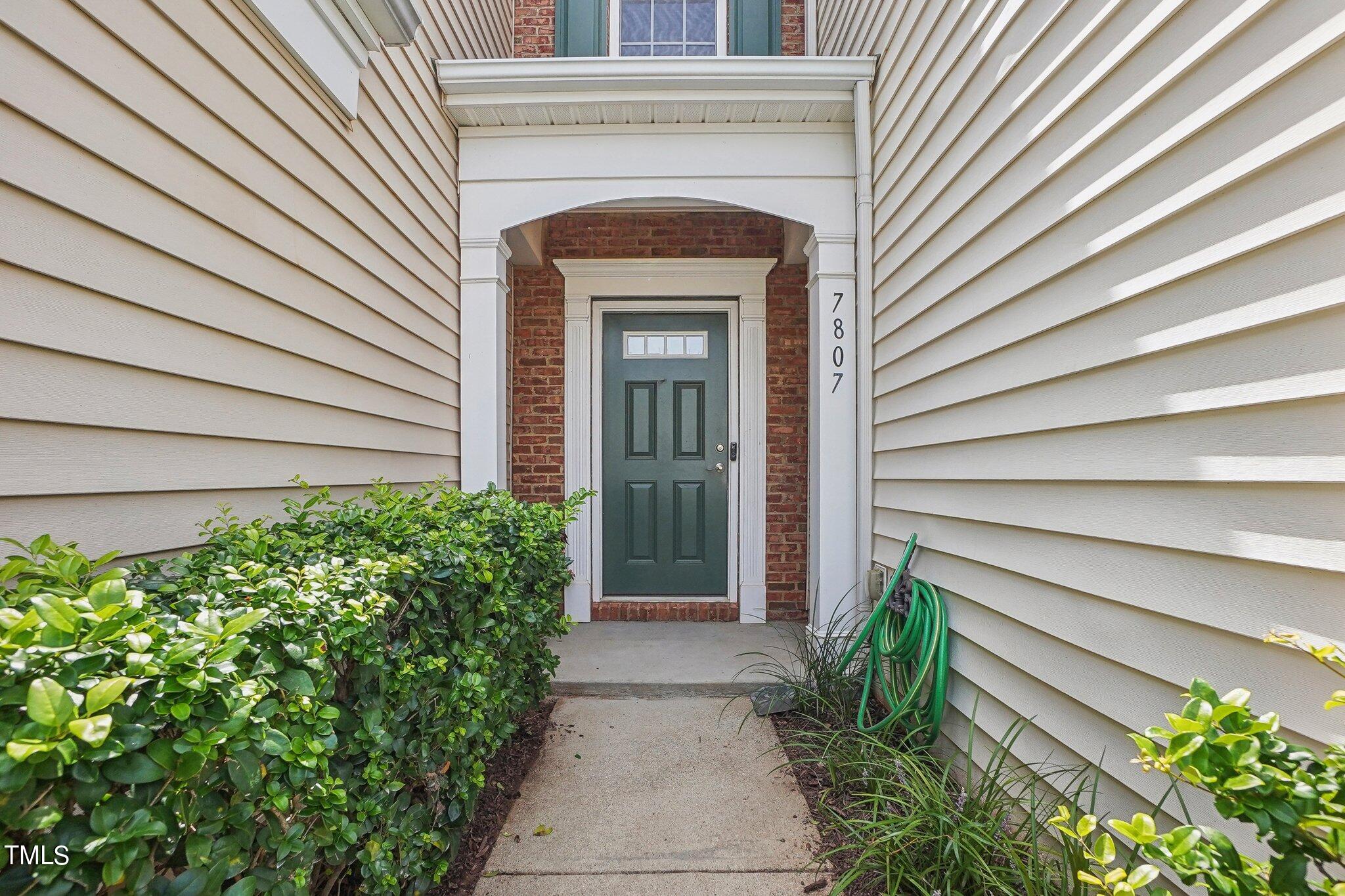 7807 Jeffrey Alan Court Raleigh, NC 27613 - Photo 2 of 23 Jeffrey Alan Ct-004