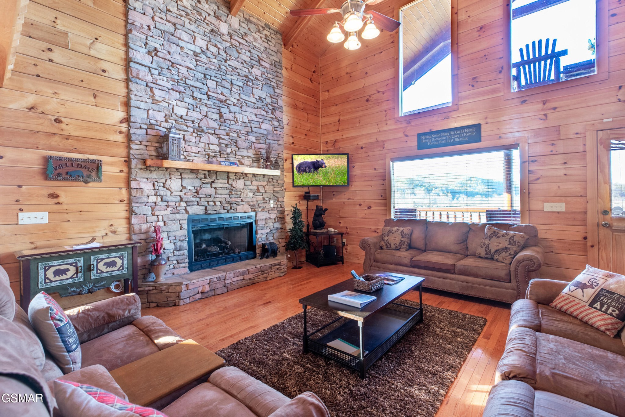 2466 Bryan Road Sevierville, TN 37862 - Photo 4 of 30 Gallery Image 4
