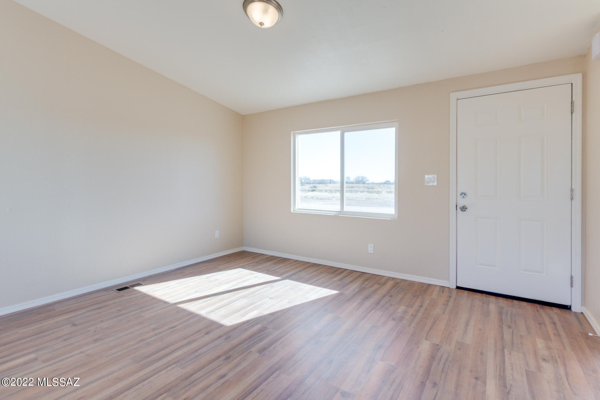13470 North Adonis Road Marana, AZ 85658 - Photo 4 of 24