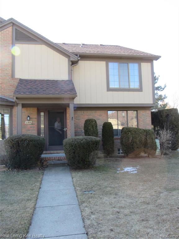 144 Meadow Ln Circle Rochester Hills, MI 48307 - Photo 1 of 36