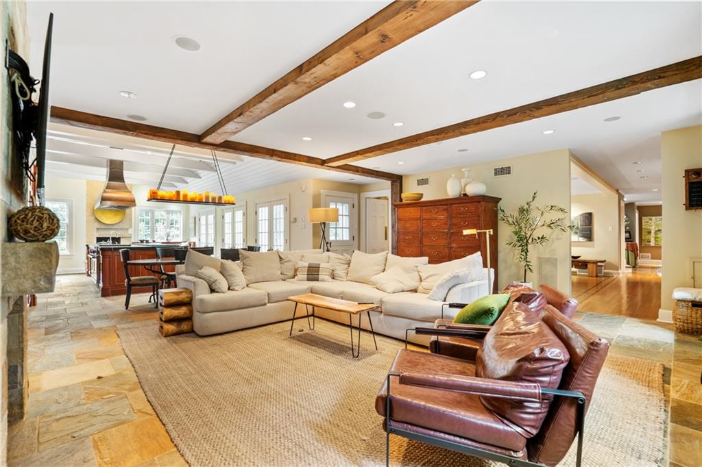 101 Hillcrest Road Pittsburgh, PA 15238 - Photo 6 of 50 Gallery Image 6