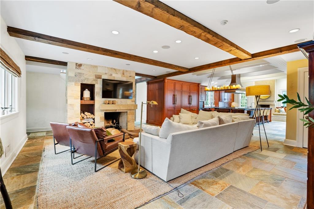 101 Hillcrest Road Pittsburgh, PA 15238 - Photo 7 of 50 Gallery Image 7