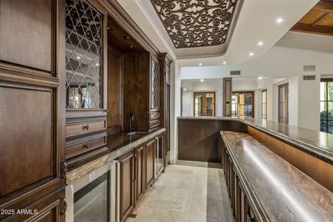 $5,695,000 | 9547 North 55th Street, Paradise Valley, AZ 85253