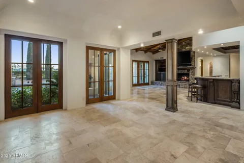 $5,695,000 | 9547 North 55th Street, Paradise Valley, AZ 85253