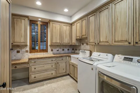 $5,695,000 | 9547 North 55th Street, Paradise Valley, AZ 85253