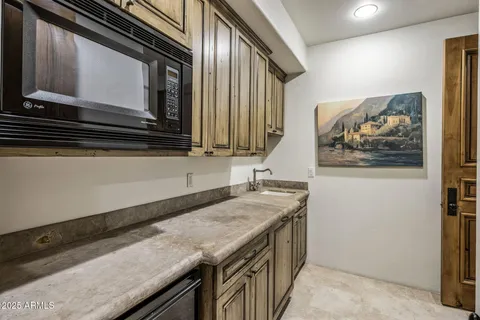 $5,695,000 | 9547 North 55th Street, Paradise Valley, AZ 85253