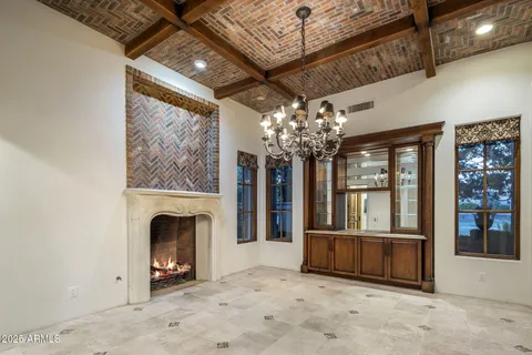 $5,695,000 | 9547 North 55th Street, Paradise Valley, AZ 85253