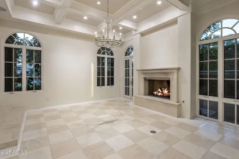 $5,695,000 | 9547 North 55th Street, Paradise Valley, AZ 85253