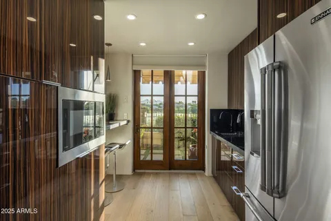 $5,695,000 | 9547 North 55th Street, Paradise Valley, AZ 85253