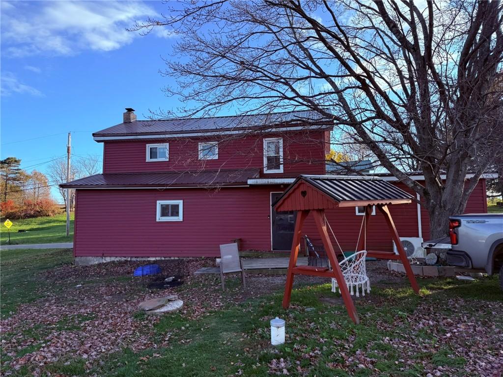 561 Punxsy Road Mayport, PA 16240 - Photo 2 of 17 a front view of a house with garden