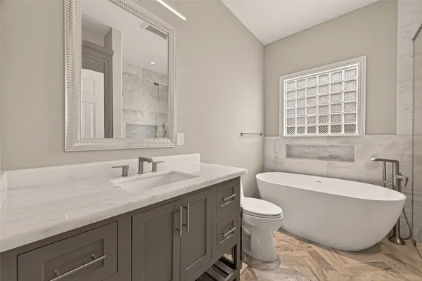 $6,500 | 2405 Southgate Boulevard, Houston, TX 77030