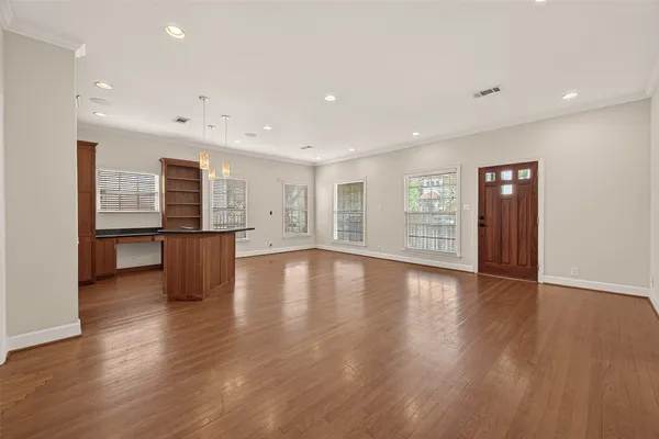$6,500 | 2405 Southgate Boulevard, Houston, TX 77030