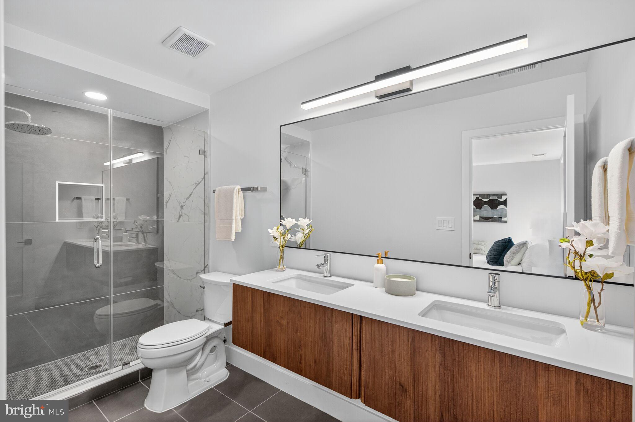 2440 Ontario Road Northwest, Unit 6 Washington, DC 20009 - Photo 10 of 19