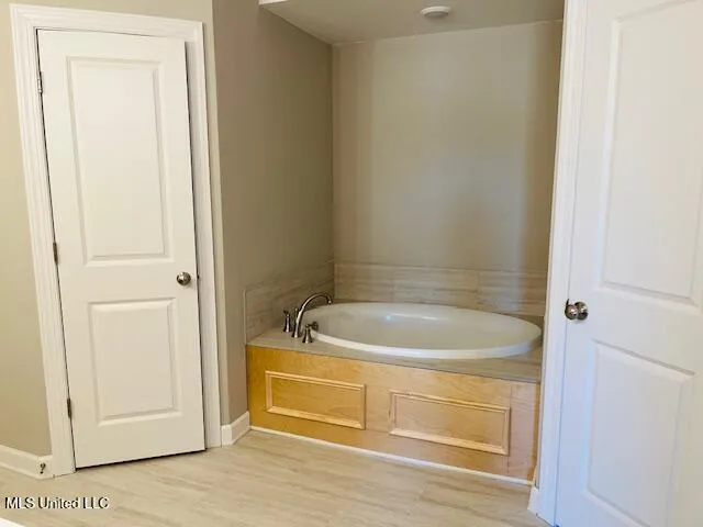 $299,500 | 785 Woolfolk Road, Senatobia, MS 38668