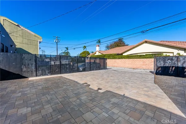 $899,000 | 801 West 17th Street, Santa Ana, CA 92706