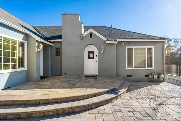 $899,000 | 801 West 17th Street, Santa Ana, CA 92706