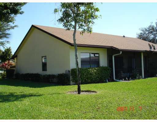 5231 Gate Lake Road, Unit 5231 Tamarac, FL 33319 - Photo 2 of 10 Exterior Front