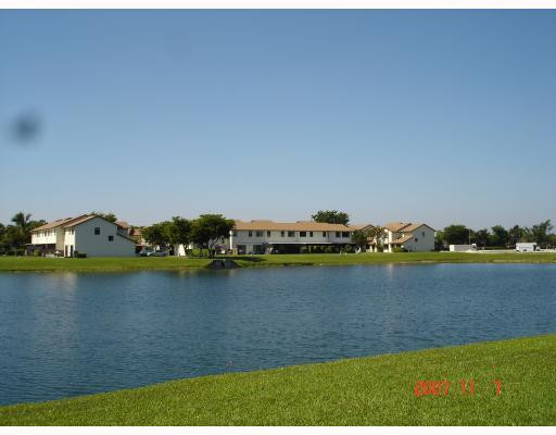 5231 Gate Lake Road, Unit 5231 Tamarac, FL 33319 - Photo 4 of 10 Exterior Front