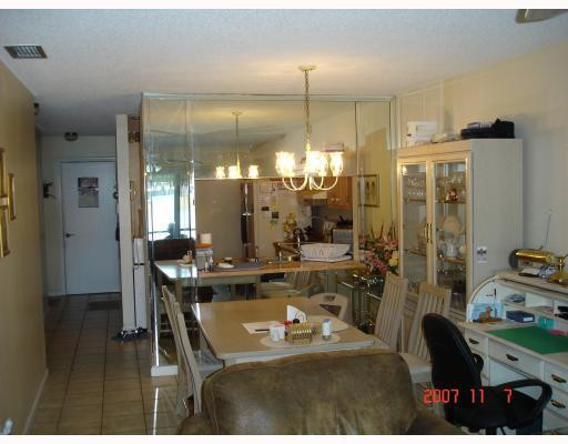 5231 Gate Lake Road, Unit 5231 Tamarac, FL 33319 - Photo 7 of 10 Exterior Front