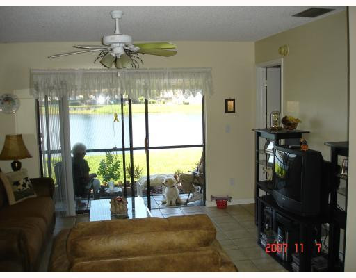 5231 Gate Lake Road, Unit 5231 Tamarac, FL 33319 - Photo 8 of 10 Exterior Front
