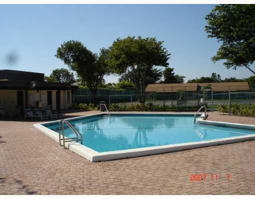 5231 Gate Lake Road, Unit 5231 Tamarac, FL 33319 - Photo 10 of 10 Exterior Front