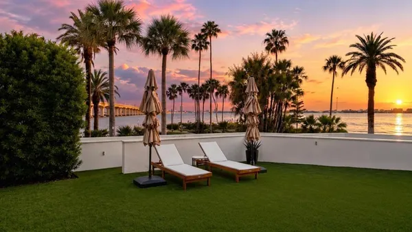 $2,100,000 | 988 Boulevard Of The Arts, Unit 109, Sarasota, FL 34236