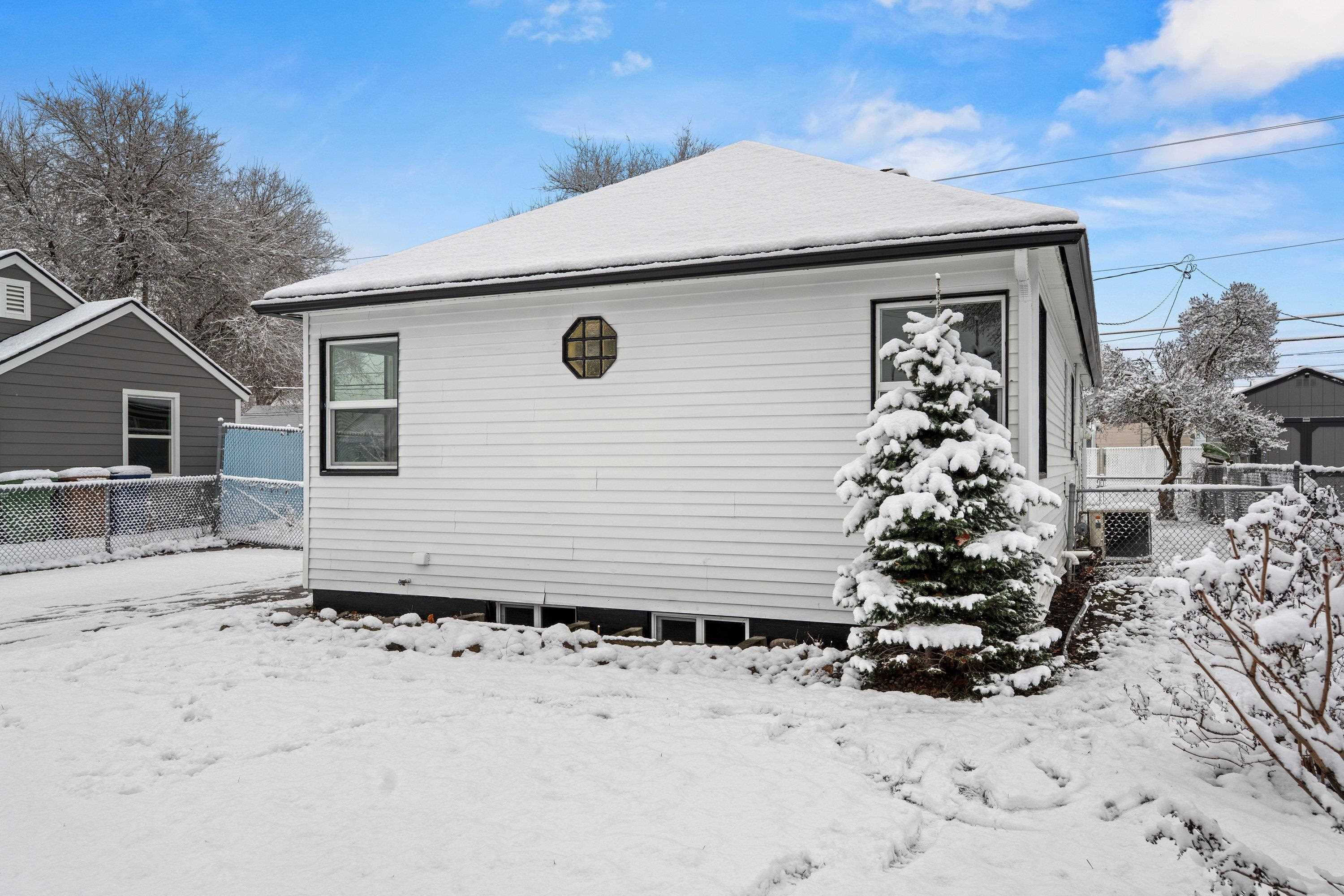 5518 East Commerce Avenue Spokane, WA 99212 - Photo 3 of 41