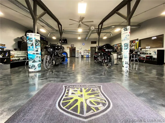 $1,500,000 | 19 Hazelwood Road, Eldon, MO 65026