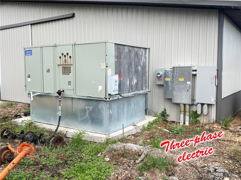 19 Hazelwood Road Eldon, MO 65026 - Photo 34 of 50