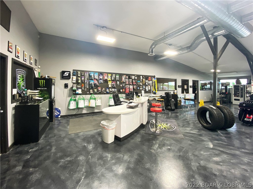 19 Hazelwood Road Eldon, MO 65026 - Photo 4 of 50