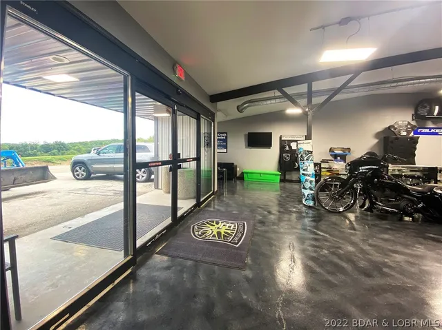 $1,500,000 | 19 Hazelwood Road, Eldon, MO 65026