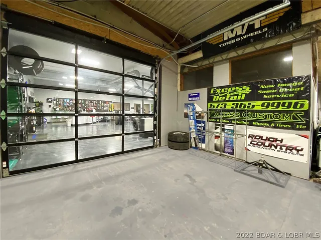 $1,500,000 | 19 Hazelwood Road, Eldon, MO 65026